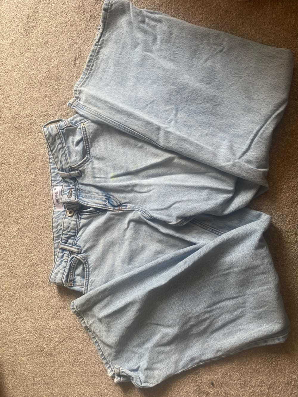 Light wash low waisted wide leg jeans